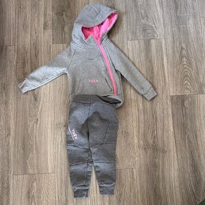 Girls' Gray & Pink Hoodie Jogger Set - Kids Bottoms